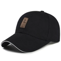 Gorra de béisbol de algodón negro con ribete blanco y parche de logo en cuero marrón - Ajustable / Negro con etiqueta marrón (borde blanco)