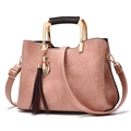 Bolso rosa palo de cuero sintético con asa metálica y detalle de colgante gato - Rosa