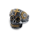 Detail van Mexicaanse Sugar Skull ring met gouden accenten en bloemig snijwerk - Goud & Zilver / US Maat 7
