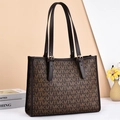 Klassieke donkerbruine monogram draagtas met lederen handvatten en gouden gespen voor dames - MTMK Monogram Print