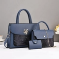 Set 3 pezzi borsa shopping blu navy in pelle con motivo coccodrillo e fibbia a fiore - Blu