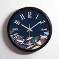 Orologio da parete silenzioso moderno con quadrante blu e illustrazioni artistiche di pesci - Nero