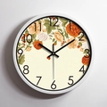 Orologio da parete rotondo silenzioso con motivo floreale vintage e cornice bianca - Bianco