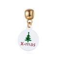 Detailopname van kerstboom hanger met gouden sluiting en wit rond bedeltje op de ring - Kerstboom met Gekleurde Stenen
