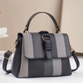 Borsa tote a righe grigie con scomparti multipli e dettagli in metallo oro - Nero