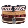 Bracelet multicouche en cuir bohème avec breloque main de Fatma et perles en bois rouges - Main de Hamsa Perle de Bois Rouge (QNW4026)