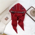 Detail of red jacquard knitted hooded scarf with vintage pattern for winter warmth - 23*40cm / Red