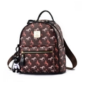 Zaino in pelle marrone scuro con stampa cavalli, fiocco nero e ciondolo orsetto - Piccolo / Nero