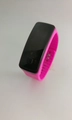 Montre bracelet sport LED tactile rose avec bracelet en silicone réglable pour femme - Rouge Rose