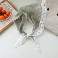 Bandana verde pastello testurizzata con pizzo floreale bianco e fiocco elegante - Verde Fagiolo