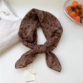 Carré de soie vintage marron avec motif cachemire élégant et finition soignée - Paisley Résille Marron