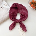 Carré de soie vintage bordeaux avec motif paisley en mélange coton-lin de luxe - Paisley Grille Étoilée Rouge