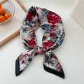 Foulard di seta floreale con rose rosse e motivi blu su tessuto liscio vintage - Beige Peonia Floreale