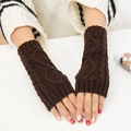 Cozy brown cable knit fingerless gloves for winter with diamond pattern textures - One Size / Coffee