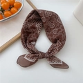 09 Cotton-Dot Flower Brown Border