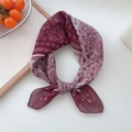 Petit foulard carré en coton et lin bordeaux avec motifs paisley vintage bohème - Coton Soleil Paisley Rouge Vin