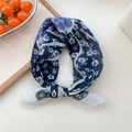 26 Cotton-Large Daisy Print Navy