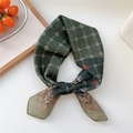 Dark green silk square scarf featuring white lattice and floral patterns in a bow style - 67x67cm / 15D Floral Grid Semicircle Green