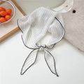 Foulard in chiffon bianco a righe verticali nere con bordi a volant eleganti - Bianco a Righe Nere (02nice Rigato Bianco)