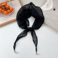 Elegante pañuelo de malla negra a rayas con cuentas doradas y detalles de perlas blancas - Negro