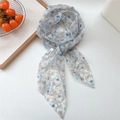 Lange elastische mesh sjaal met blauwe vintage bloemenprint en puntige uiteinden - Blauw Bloemen