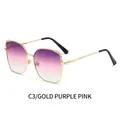 Occhiali da sole cat-eye in metallo dorato con strass e lenti sfumate viola e rosa - Montatura Oro Lente Rosa Viola