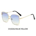 Occhiali da sole cat-eye oversize con montatura dorata, strass e lenti sfumate blu-giallo - Montatura Dorata Lente Sfumata Blu Giallo