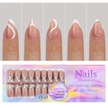Vista macro di unghie a mandorla francesi con sistema soft gel 3-in-1 e linee decorative - Nude Astratto Francese (04)