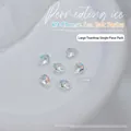 Gros plan d'un strass en cristal K9 goutte d'eau Aurora Symphony pour nail art 10x7mm - Grande Goutte d'Eau