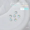 Détail macro de strass carrés en cristal K9 aurora pour nail art en taille 8x8mm - Carré Coussin