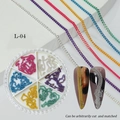Cadenas de metal para uñas en seis colores en una caja con dos uñas de muestra - Estilo de Cadena de Color Brillante Arcoíris (L-04)