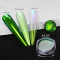 Détail de la poudre aurora AA-05 montrant des effets verts sur différentes bases de vernis - Caméléon Optique Bonbon 05 (AA-05)