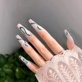 Press on Nails in langer Ballerina-Form mit rosa Basis und grünem Wellenmuster - Rosa und grünes Wellendesign (JP0370-07)