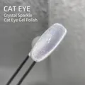 Glazed silver crystal cat eye nail polish with ultra-bright shimmering pearl finish - Universal Crystal Cat Eye Gel