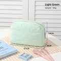 Neceser acolchado verde claro estilo puffer con cremallera para viajes 21x14x8cm - Verde claro
