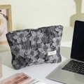 Trousse de maquillage en lin jacquard à motif floral noir et blanc texturé chic - Fleur 3D Noir Gris Grand