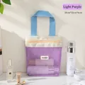 Hellviolette Mesh-Kulturtasche mit blauen Griffen und Reißverschluss oben - Hellviolett
