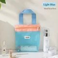 Tragbare hellblaue Kulturtasche aus Mesh mit orangefarbenem Reißverschluss - Hellblau