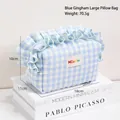 Neceser de maquillaje a cuadros azules con volantes dulces y cierre de cremallera - Azul Gingham Grande