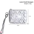 Portamonete laser argento con motivo a cuore e cordino intrecciato 15x11x2cm - Borsa Esagonale a Cuore Olografico