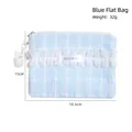 Pochette per cosmetici in pizzo azzurro con pompon, display dimensioni 19,5x15 cm - Borsa Piatta Blu