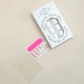 Set di unghie finte piedi rosa e bianco con lima e colla gel in confezione regalo elegante - Contrasto Rosa e Bianco (XC-85-18)