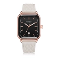 Detalle de reloj de cuarzo rectangular de oro rosa con correa de cuero acolchada blanca y esfera negra - Blanco y Negro (Correa Blanco Roto/Caja de Oro Rosa)