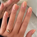 Press on nails with nude pink base and golden glitter Christmas tree and star patterns - Nude Pink Gold Wave Christmas Tree Style (XG-101-62)