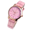Reloj de cuarzo oro rosa para mujer con correa de cuero rosa y esfera de dos colores - Rosa