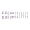 Faux ongles courts rose nude avec motifs flammes argentées et croix en strass - Style Flamme Argentée Rose Nu Croix 3D (XG-111-01) / 24 Pièces/Boîte