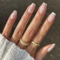 Unghie finte French bianche invernali con fiocchi e fiocchi di neve forma quadrata - Stile Set Fiocco Fiocco di Neve Bianco Rosa Nude (XG-101-63)