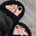 Unghie finte nere con glitter argento e set di eleganti anelli da piede regolabili - Stile Combinazione Anello per Dita dei Piedi Luccicante Nero (XH-95-27)