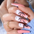 Detalle de uñas postizas degradadas en rosa con siluetas de palmeras y detalles de diamante - Estilo Cocotero (BKS1285) / 24 Piezas En Caja Con Pegamento De Gelatina