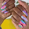 Regenbogen-Mandel-Nägel mit bunten Wellenmustern und Hochglanz-Finish-Effekt - Regenbogenwelle Mandelform (LF538)